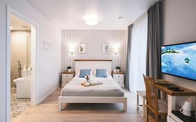 J14A I Rooms & Apartments Automated Self Check-In
